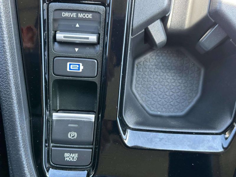 2024 Honda Accord Hybrid EX-L Sedan - 23027358 - 33