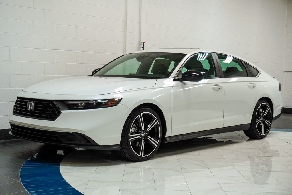 2024 Honda Accord Hybrid Sport photo 2
