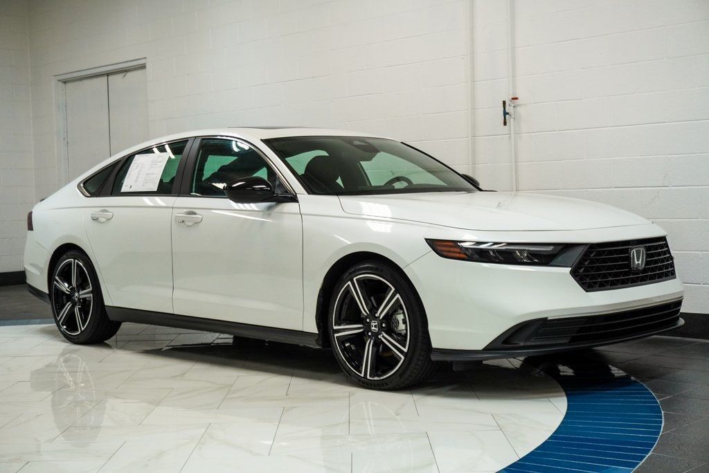 2024 Honda Accord Hybrid Sport photo 3