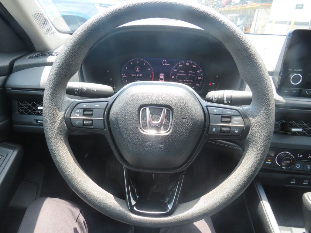 Honda Accord photo 15