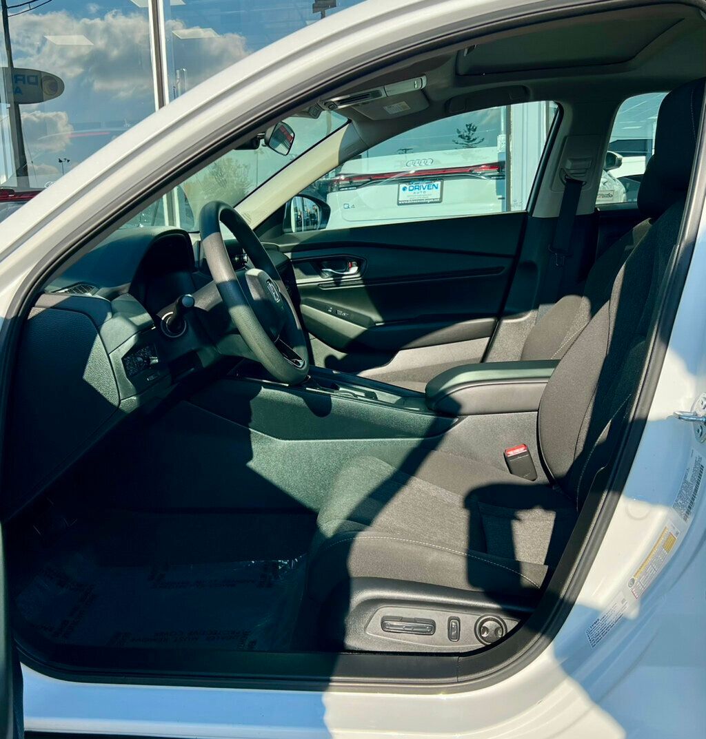 2024 Honda Accord Sedan EX CVT - 22937829 - 13