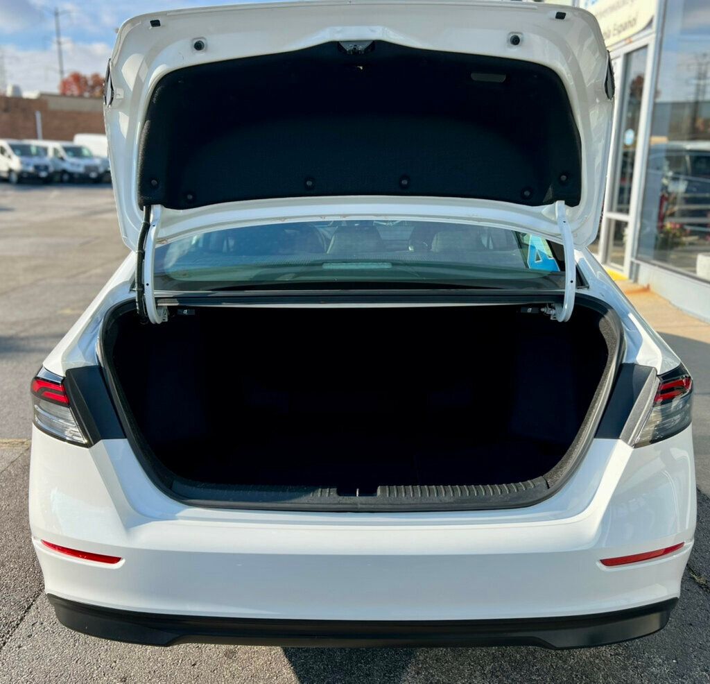 2024 Honda Accord Sedan EX CVT - 22937829 - 8