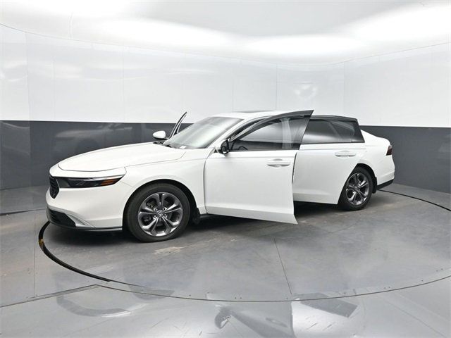 2024 Honda Accord EX photo 31