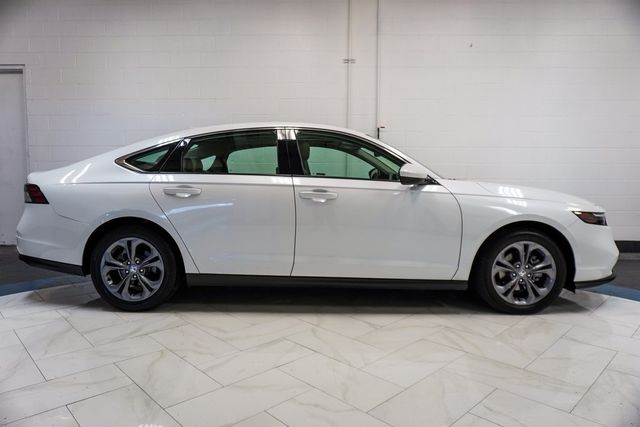 2024 Honda Accord Sedan EX CVT - 22942202 - 31
