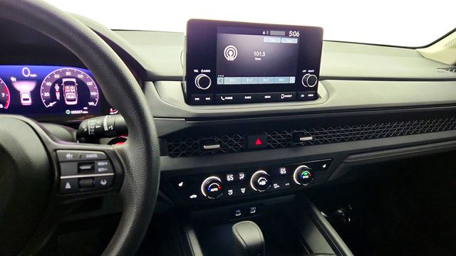 2024 Honda Accord Sedan EX CVT - 22958986 - 17