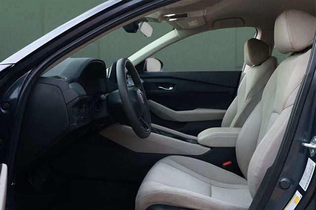 2024 Honda Accord Sedan LX CVT - 22985981 - 9