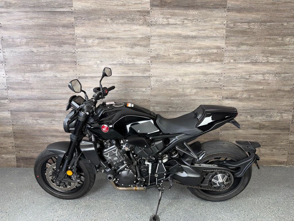 2024 Honda CB1000R SUPER CLEAN! - 23022974 - 11