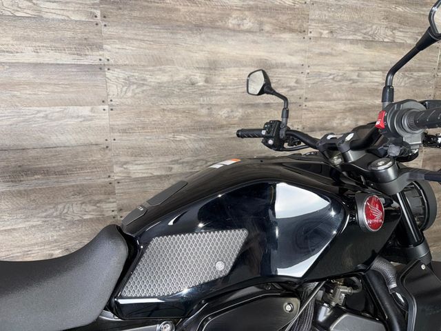 2024 Honda CB1000R SUPER CLEAN! - 23022974 - 7