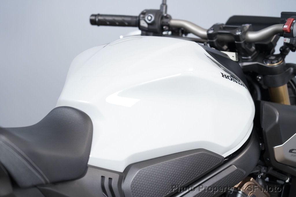 2024 Honda CB650R ABS 1 Owner, 1488 Miles - 23084549 - 36