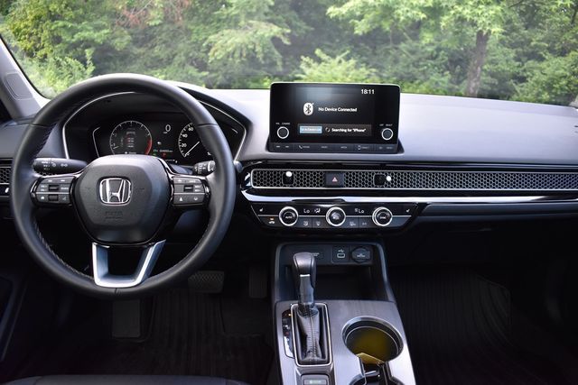 2024 Honda Civic Hatchback EX-L CVT - 22862239 - 15