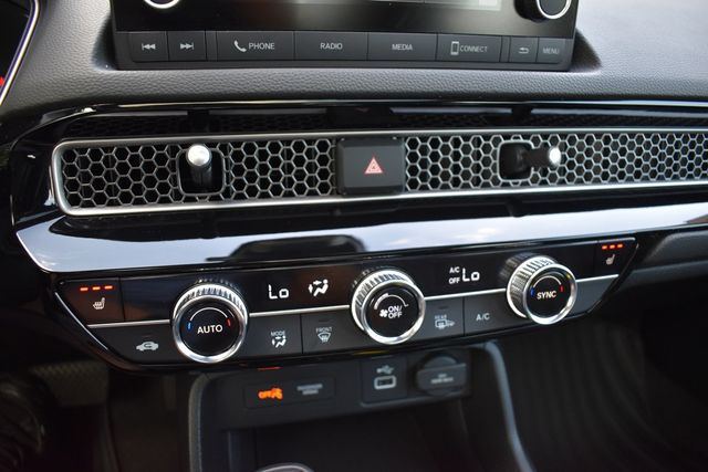 2024 Honda Civic Hatchback EX-L CVT - 22862239 - 19