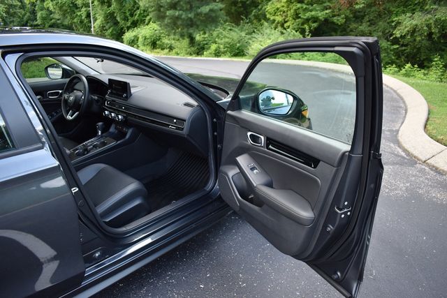 2024 Honda Civic Hatchback EX-L CVT - 22862239 - 41