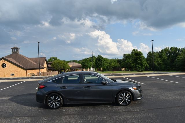 2024 Honda Civic Hatchback EX-L CVT - 22862239 - 50