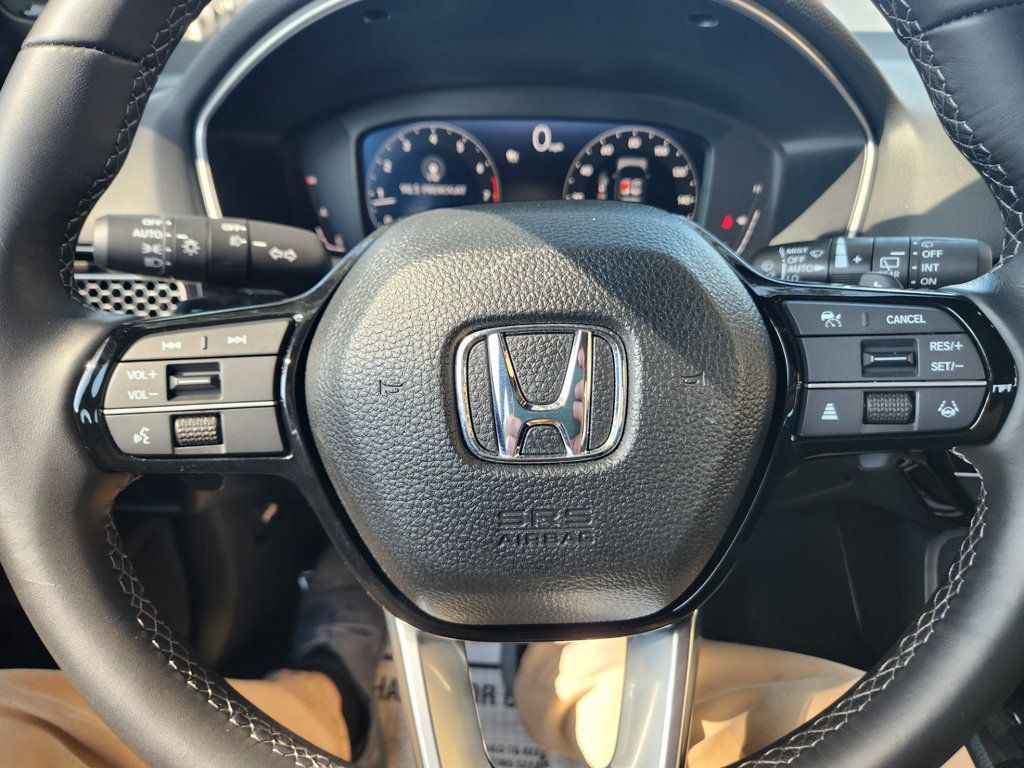2024 Honda Civic Hatchback Sport Touring photo 11