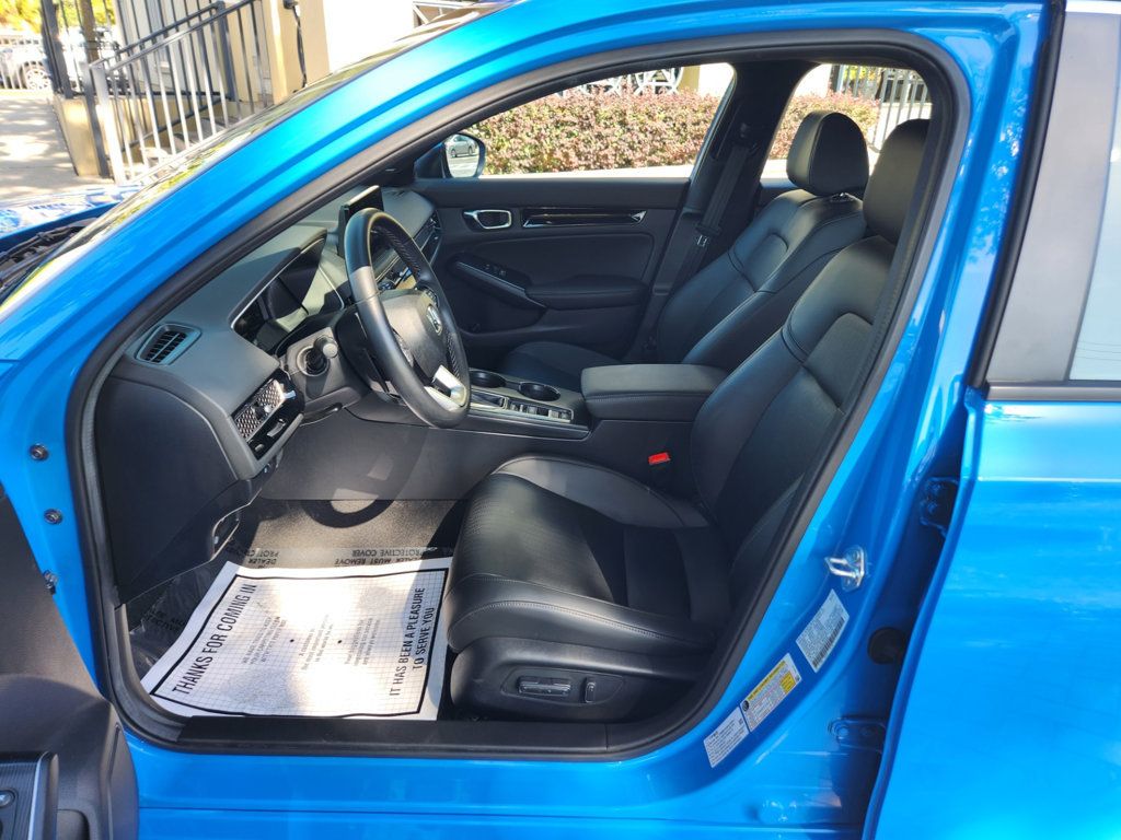 2024 Honda Civic Hatchback Sport Touring photo 9