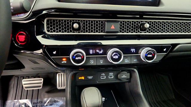 2024 Honda Civic Hatchback Sport Touring CVT - 23088803 - 17