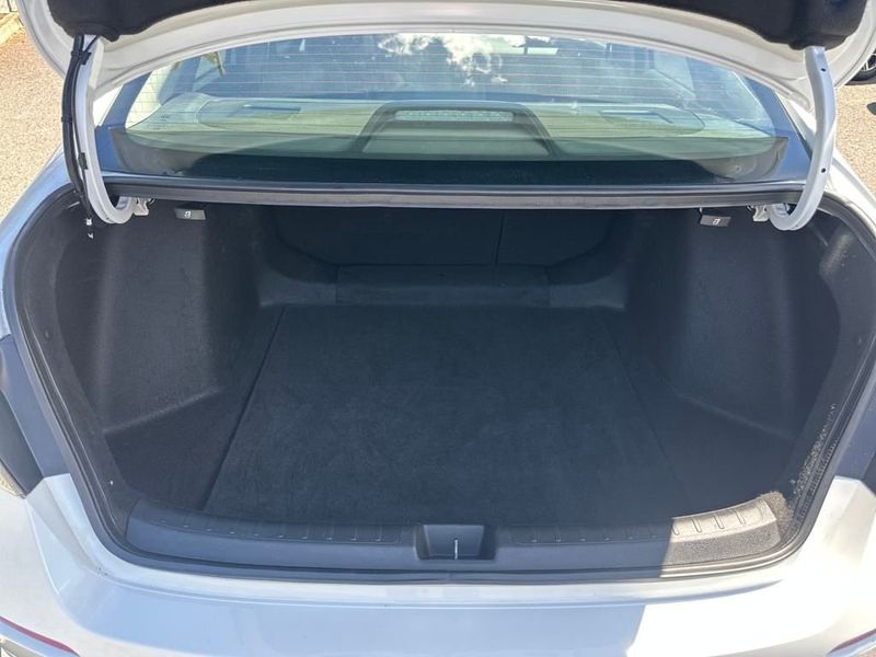 2024 Honda Civic Sedan Touring CVT - 22915111 - 19