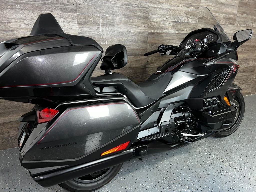 2024 Honda GL1800 Goldwing Tour DCT One Owner! - 22599723 - 2