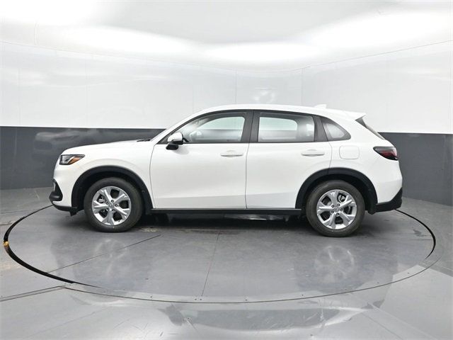 2024 Honda HR-V LX 2WD photo 2