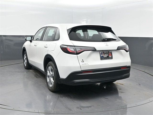 2024 Honda HR-V LX 2WD photo 3