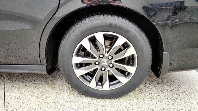 2024 Honda Odyssey EX-L Automatic w/ Leather Seats, Tri-Zone Climate & Pwr Tailgate - 22993989 - 8