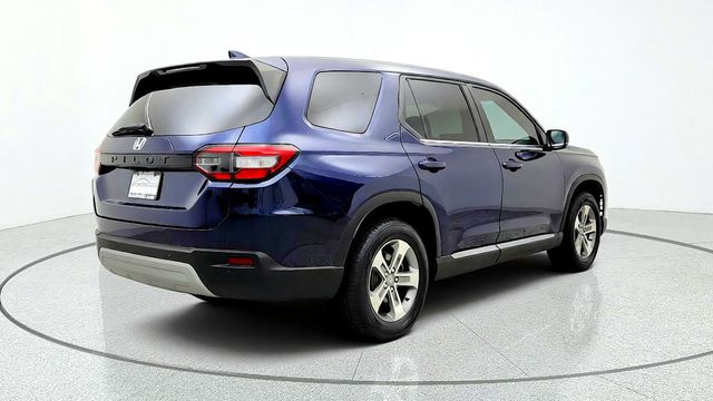 2024 Honda Pilot EX-L 8 Passenger 2WD - 23093499 - 4