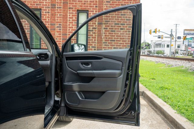 2024 Honda Pilot LocalTrade/Touring/AWD/PanoramicRoof/HeatedLeatherSeats/NAV - 23049097 - 40