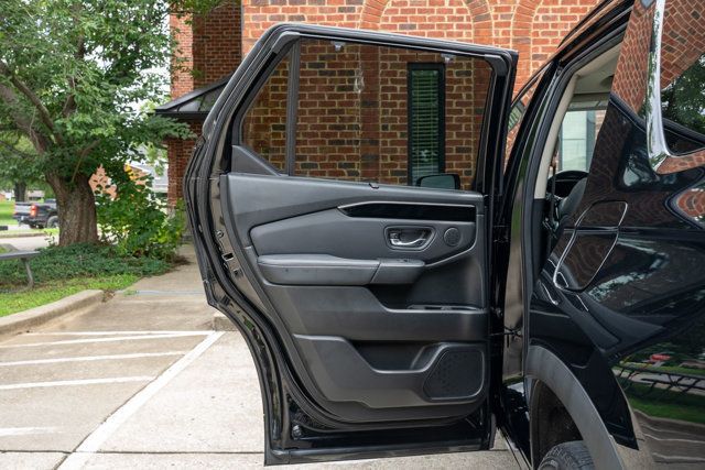 2024 Honda Pilot LocalTrade/Touring/AWD/PanoramicRoof/HeatedLeatherSeats/NAV - 23049097 - 44