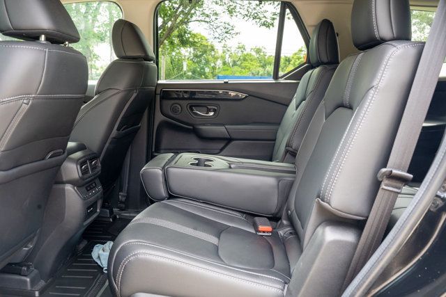 2024 Honda Pilot LocalTrade/Touring/AWD/PanoramicRoof/HeatedLeatherSeats/NAV - 23049097 - 45