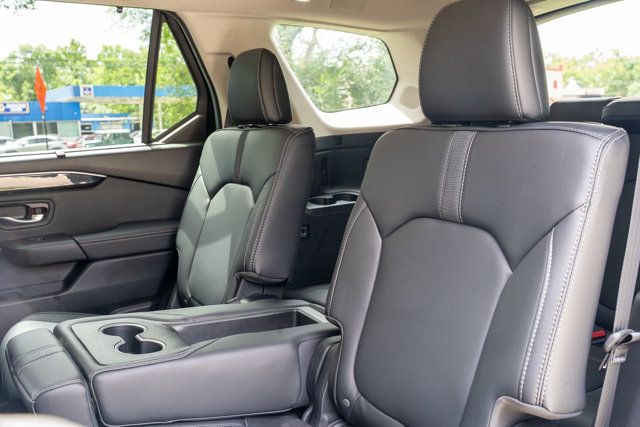 2024 Honda Pilot LocalTrade/Touring/AWD/PanoramicRoof/HeatedLeatherSeats/NAV - 23049097 - 46