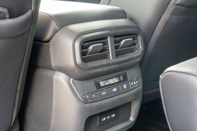 2024 Honda Pilot LocalTrade/Touring/AWD/PanoramicRoof/HeatedLeatherSeats/NAV - 23049097 - 47