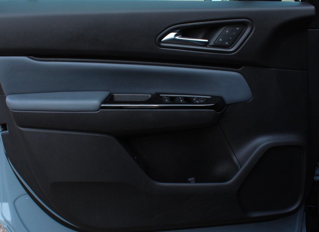 2024 Honda Prologue Elite photo 18