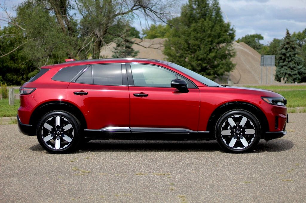 2024 Honda Prologue Elite photo 2