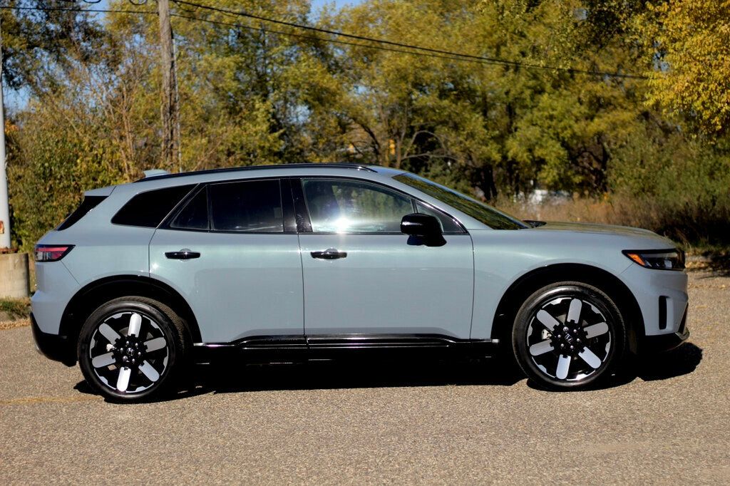 2024 Honda Prologue Elite Touring photo 2