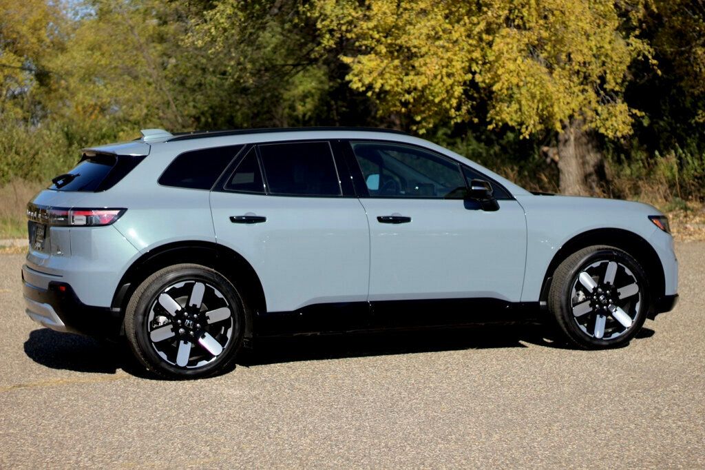 2024 Honda Prologue Elite Touring photo 3