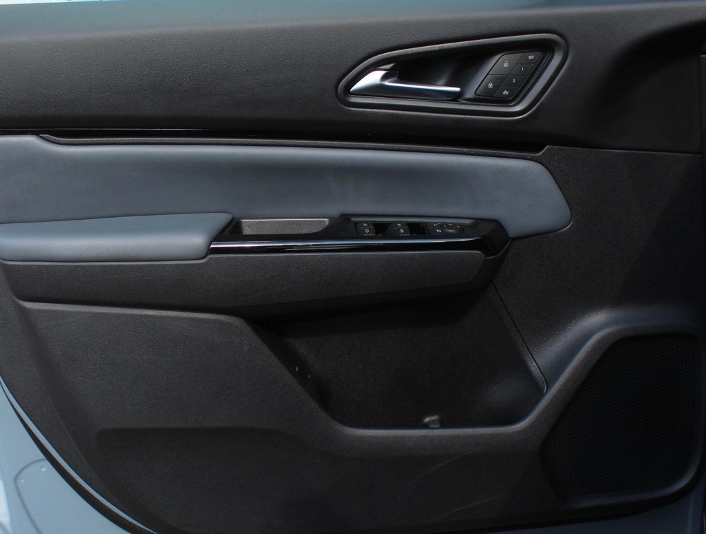 2024 Honda Prologue Touring photo 20