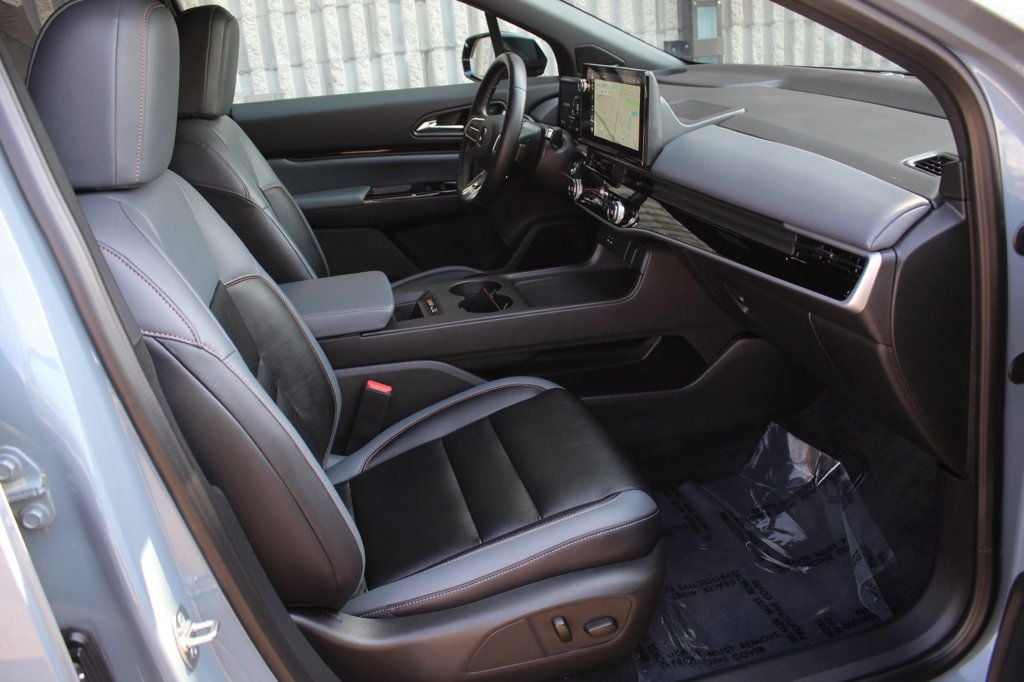 2024 Honda Prologue Touring photo 8