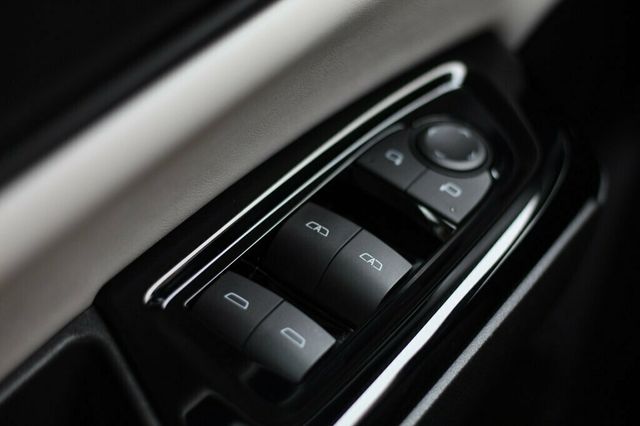 2024 Honda Prologue ONE OWNER AWD TOURING W/ LEATHER,PANORAMIC MOONROOF - 22949488 - 19