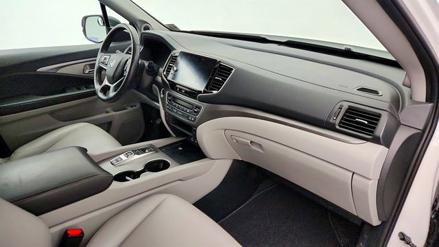 2024 Honda Ridgeline RTL AWD w/ Leather Seats, Honda Sensing & In-Bed Trunk - 23000648 - 22