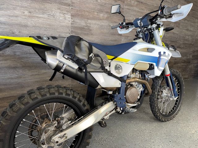 2024 Husqvarna FE 501s One Owner! - 23056776 - 2