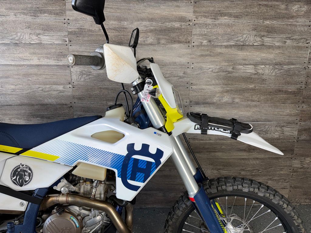 2024 Husqvarna FE 501s One Owner! - 23056776 - 3