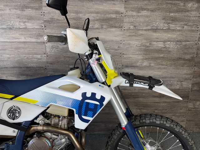 2024 Husqvarna FE 501s One Owner! - 23056776 - 3