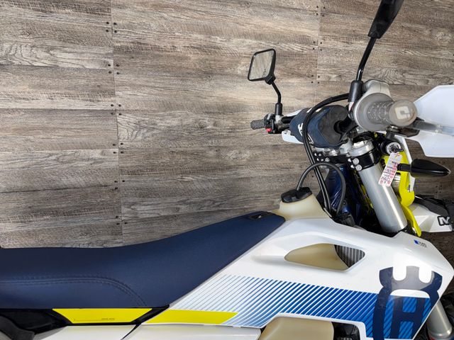 2024 Husqvarna FE 501s One Owner! - 23056776 - 8