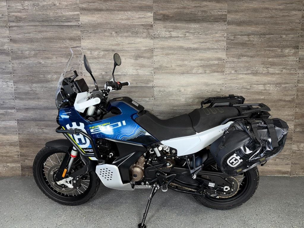 2024 Husqvarna Norden 901 Expedition One Owner! - 22933924 - 10