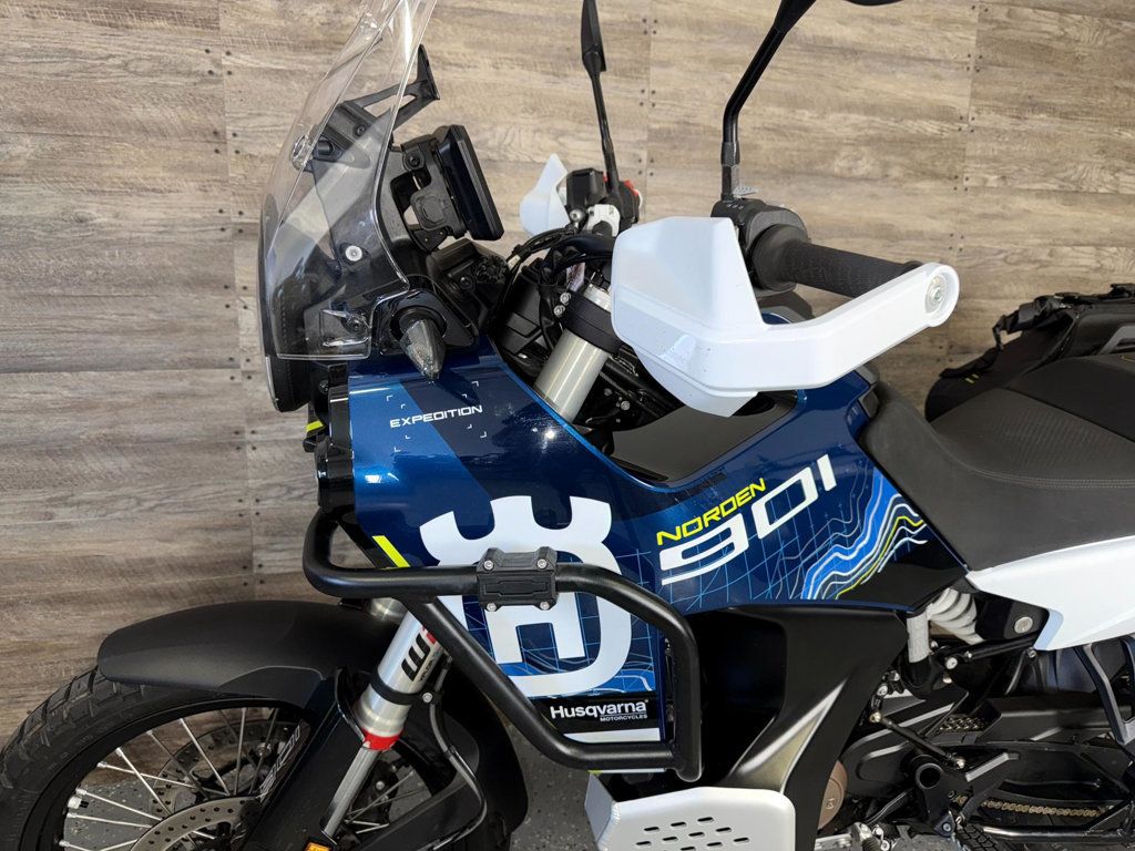 2024 Husqvarna Norden 901 Expedition One Owner! - 22933924 - 11