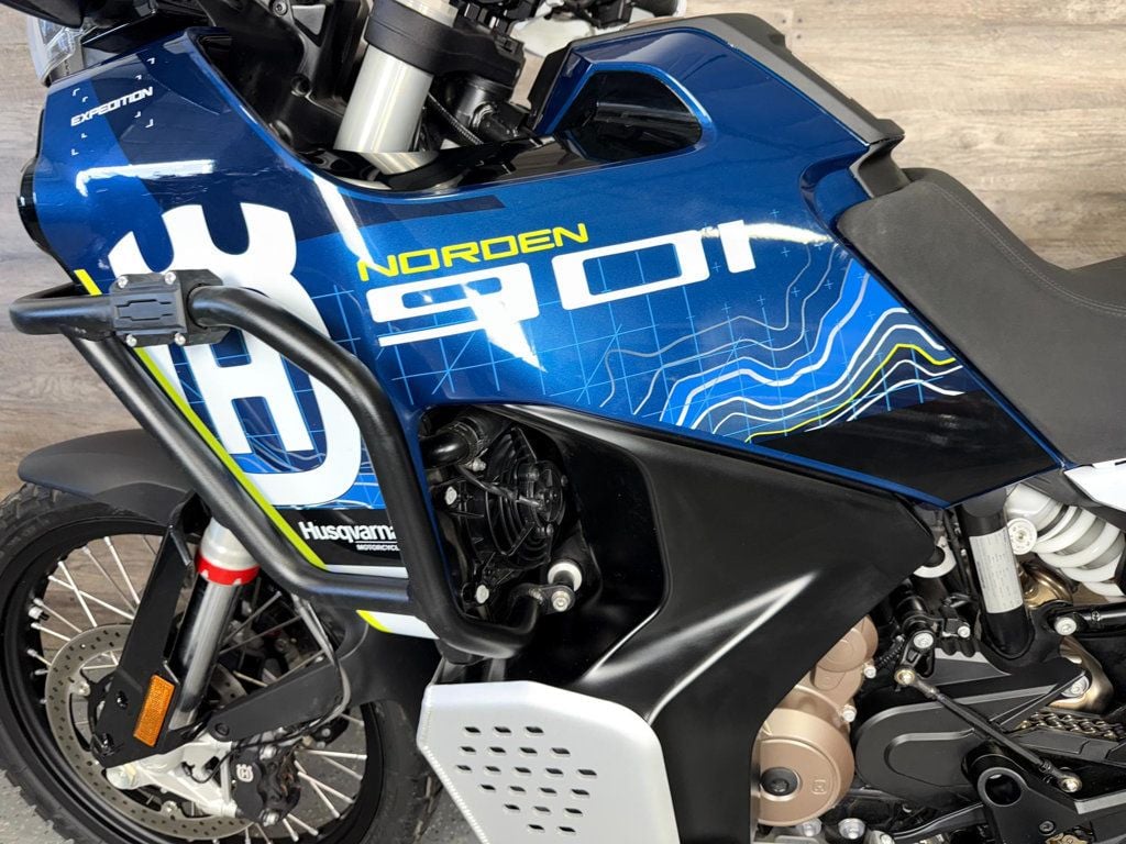 2024 Husqvarna Norden 901 Expedition One Owner! - 22933924 - 12