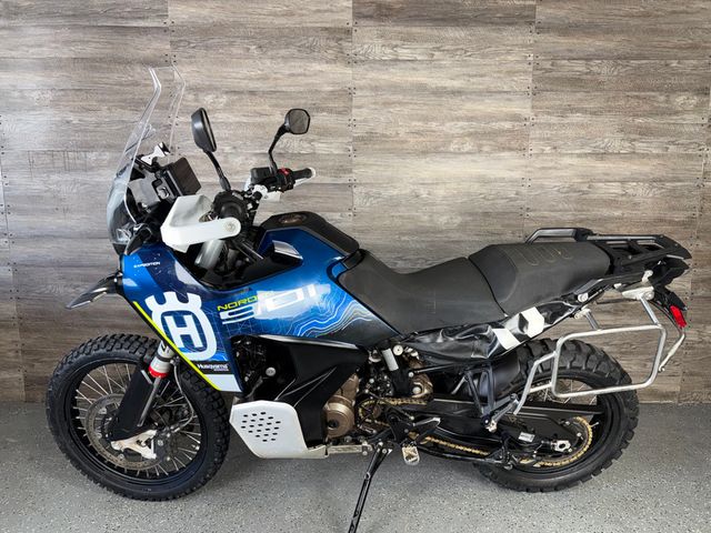2024 Husqvarna Norden 901 Expedition One Owner! - 23061129 - 11