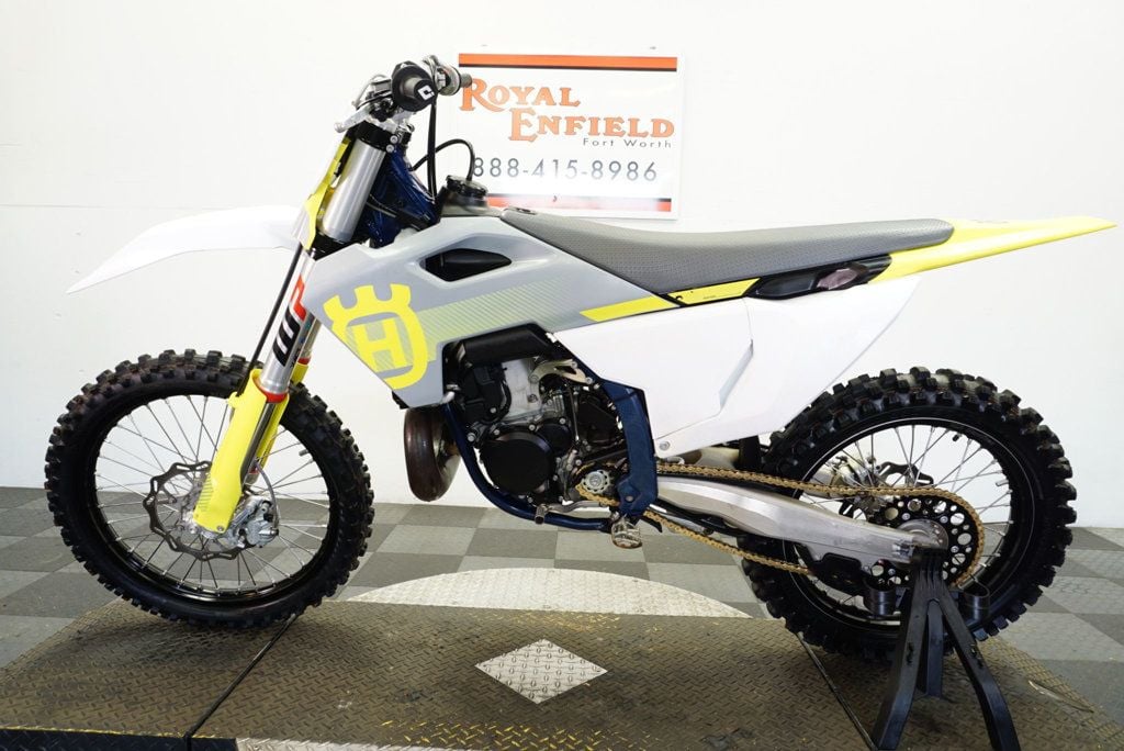 2024 HUSQVARNA TC250 2-STROKE MX BIKE!! - 22513514 - 1