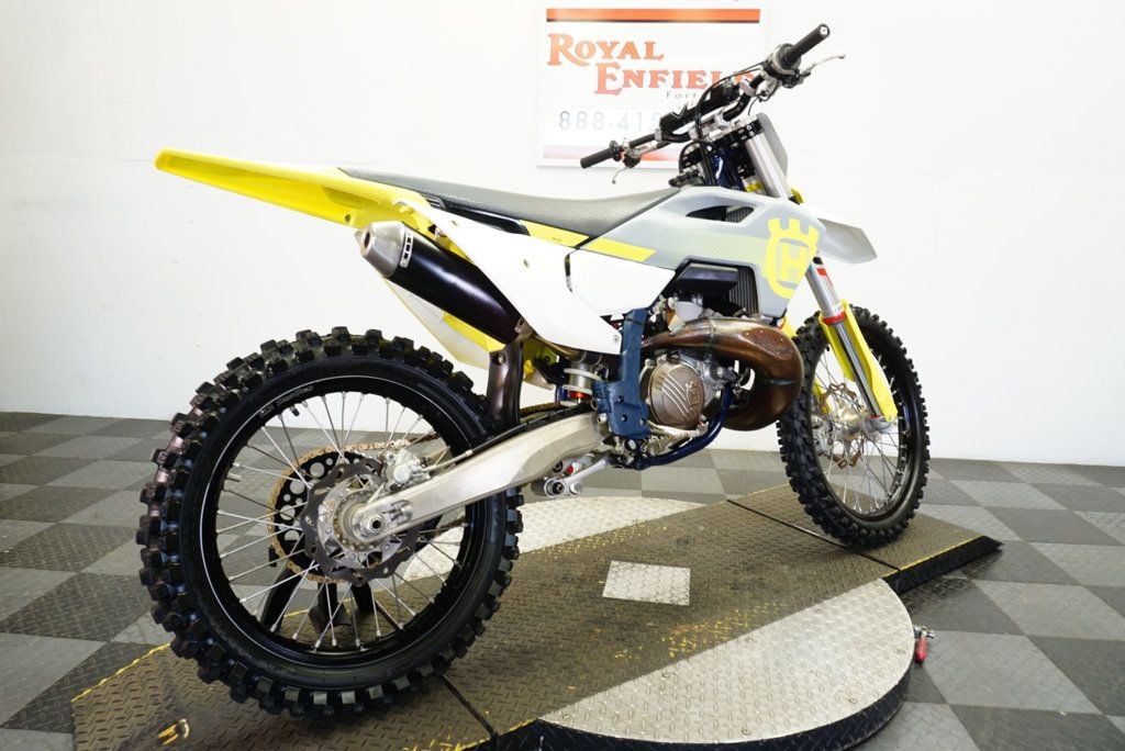 2024 HUSQVARNA TC250 2-STROKE MX BIKE!! - 22513514 - 5