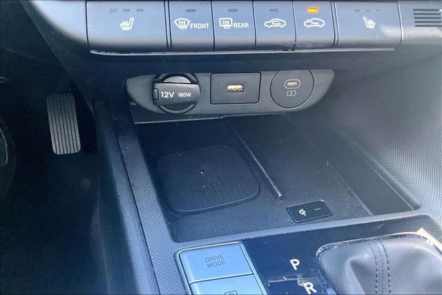 2024 Hyundai Elantra Limited - 23009825 - 25